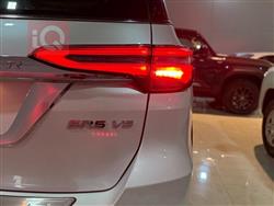 تۆیۆتا فۆرچێنەر